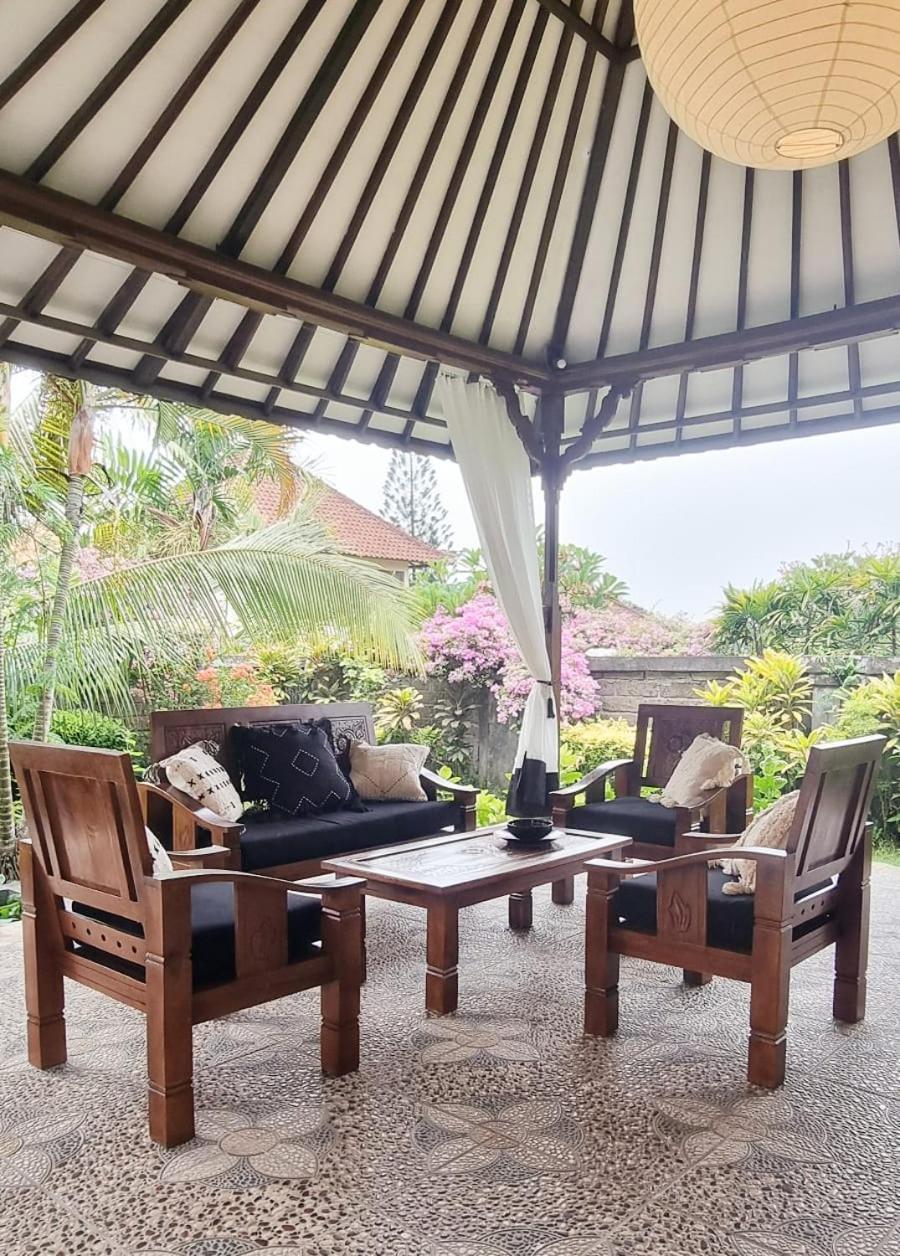 Mumbul Villas Nusa Dua  Ngoại thất bức ảnh